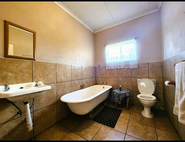 3 BEDROOM HOUSE FOR SALE IN THREE RIVERS